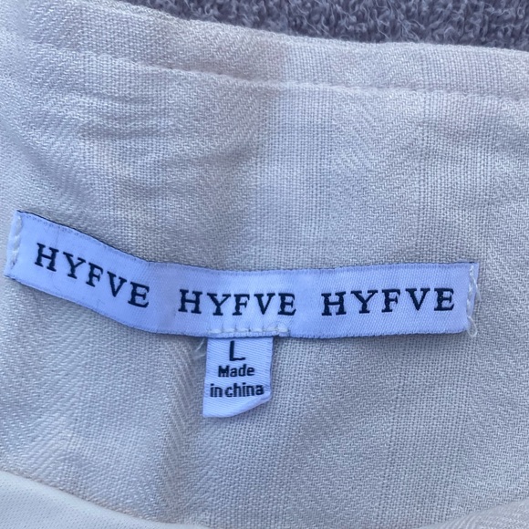 Skort Tan Buttons Side - Picture 4 of 4